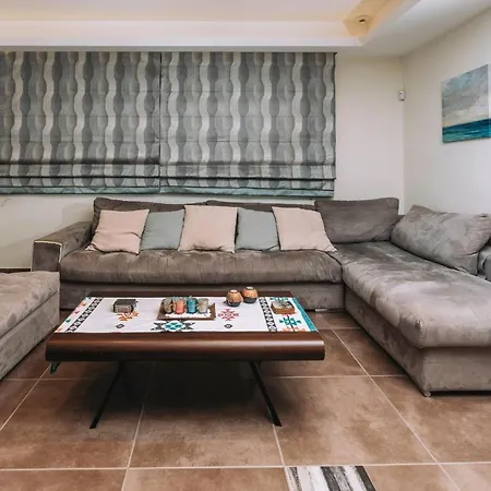 Kyros Villa Korinos